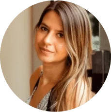 Fernanda M.